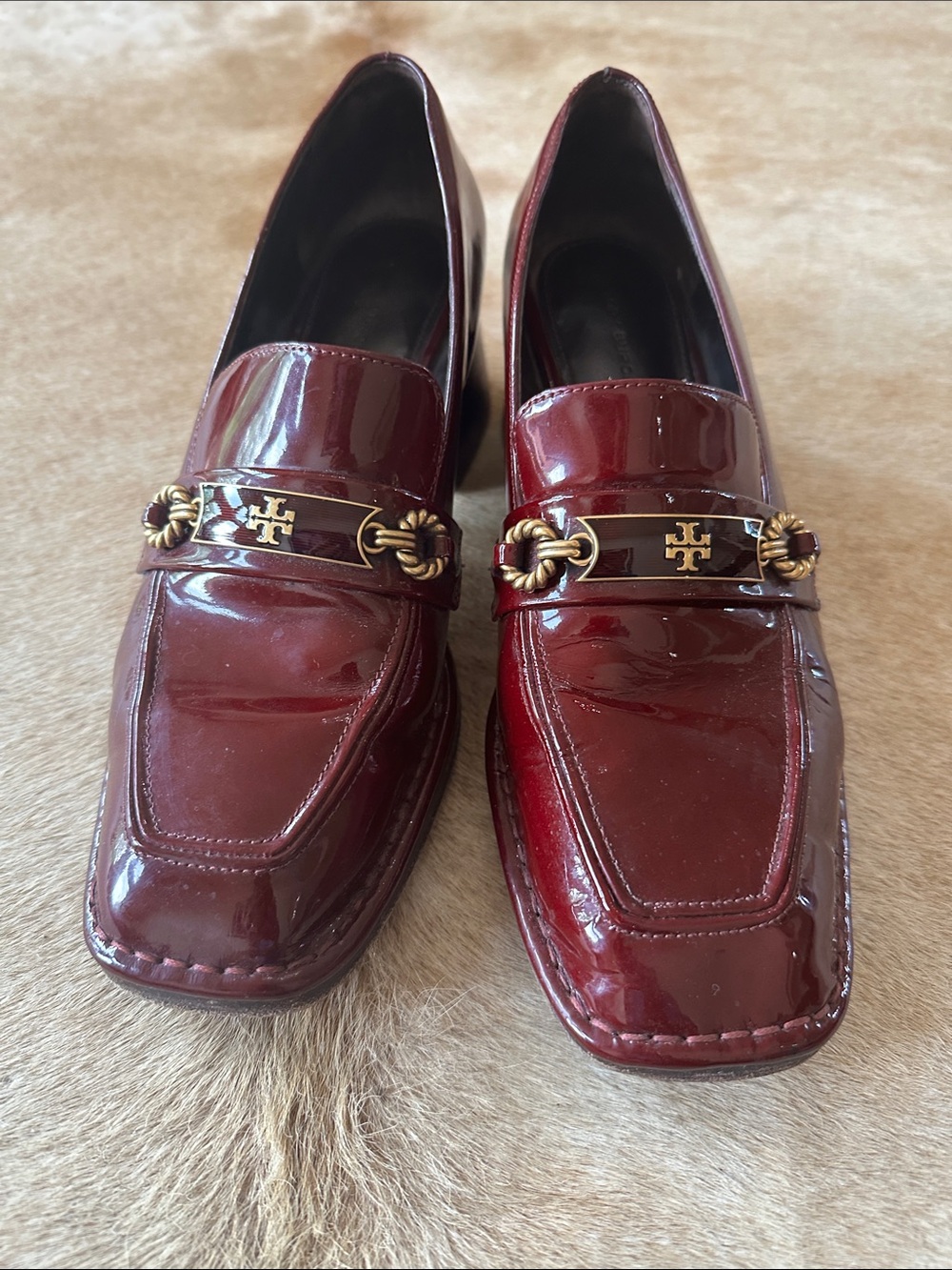 Tory Burch women’s Burgundy Patent Leather Logo Bit Loafers